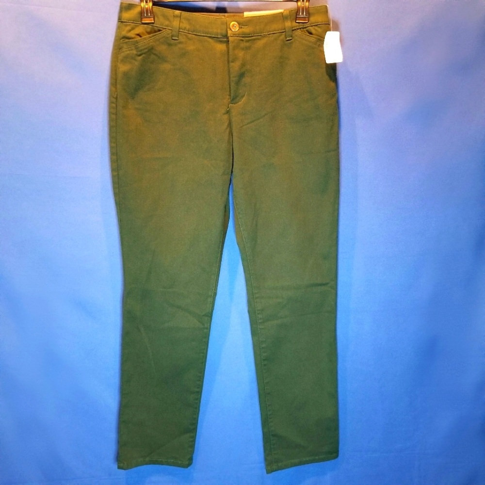 C&B Signature Slimming Straight Leg Jean